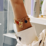 PULSERA-MULTICHARMS.PNG-MODEL.png